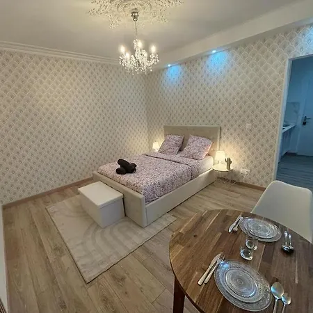 Royale Entre Paris Disney Apartamento Noisy-le-Grand