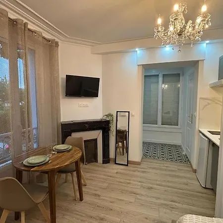 Royale Entre Paris Disney Apartamento *